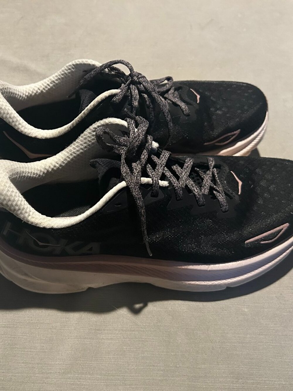 HOKA Women's Clifton 9 Running Obsidian/Quartzite Colorway Shoes Size 10